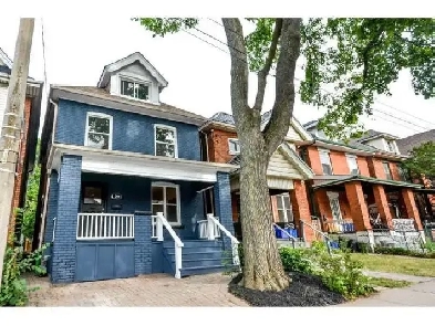 Spacious 3Bed 3Bath Home HAMILTON Stirton image