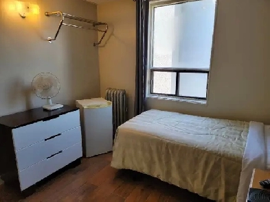 Furnished single bachelorall utilities includedpet friendly image