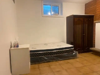 1 bdrm for rent near UTMSheridan image