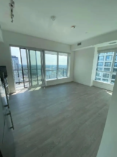 CORNER UNIT  WITH LAKEVIEW  2 BED 2 BATH  BLOOR AND KIPLING image