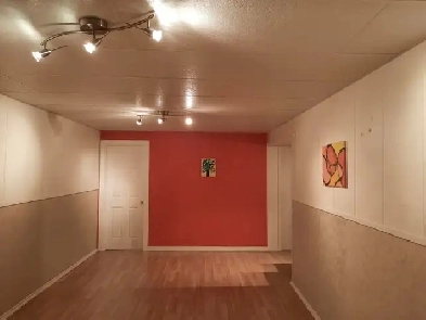 Rooms available near University of Alberta Student only image