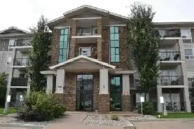 Beautiful Apartment in Terwillegar Towne image