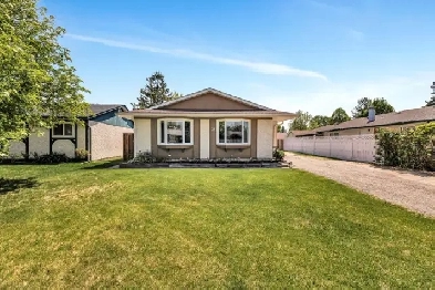Charming 4Bdrm Bungalow in the heart of Desirable Nth Kildonan image