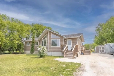 17 Landry Rd  Lorette MB image