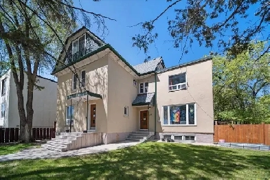 8Unit Apartment Fully Leased in Winnipeg image