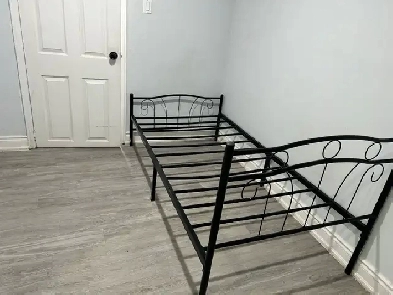 Scarborough Room for Rent image