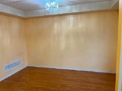 SemiDetached House for Rent Nr Mt Pleasant Station image