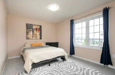 Ensuite Room for Male McMaster students image