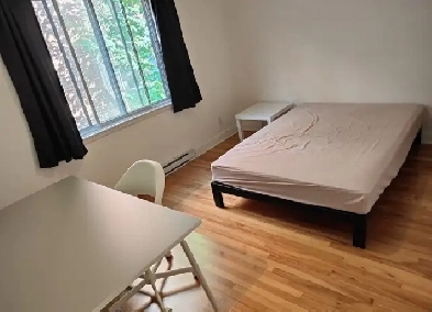 Furnished Room for Rent  CtedesNeiges First Floor image