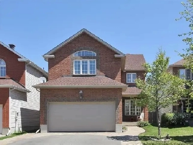 Kanata Lakes 3 1 Bed Detached Home for Rent No Rear Neighbour image