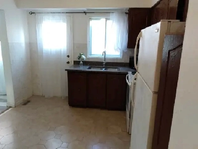 Scarborough House Second Floor Room for rent image