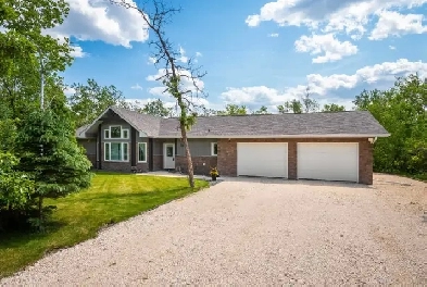 1600sqft Bungalow on a Mature Treed Lot only 25min from N Prmtr image