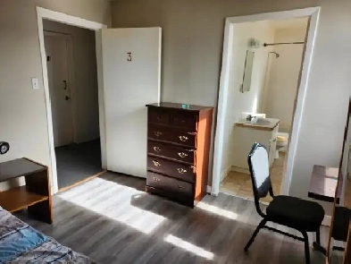 Furnished all utilities includedpet friendlyDidsbury inn image