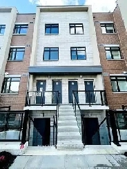 RENT HOUSE IN MISSISSAUGA 2 BDRMS 2 BTHRMS 1 PARKING image