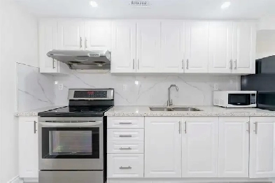 Furnished Shared Room in basement apartment Brampton July 1 image