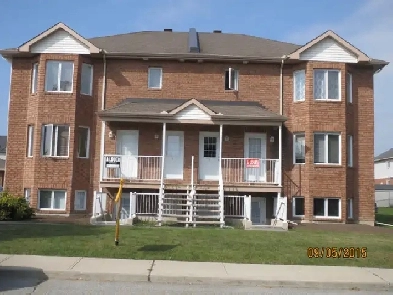 A beautiful and modern 2bedroom  July 1st next to Plateau Mall image