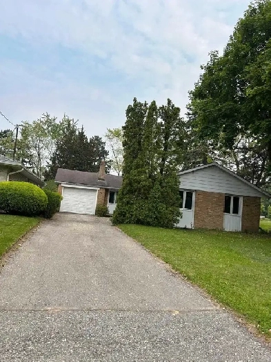 3 BR Main Floor Bungalow Unit image
