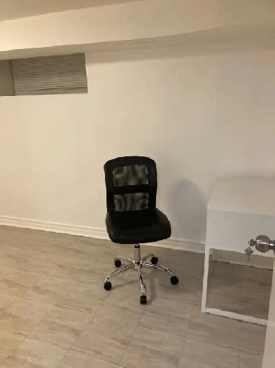 Room for rent image