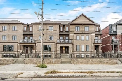 Executive 3Storey Townhome for Lease in Milton  2900month image