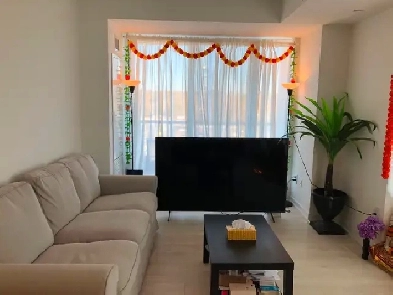 Two Bedrooms Two Full Washrooms Daniels New Condominium For Rent image