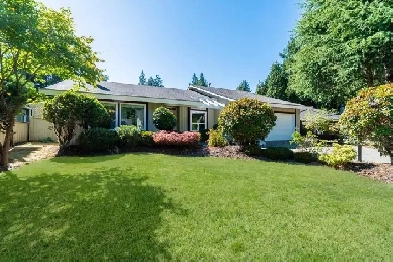 3950  3br  1837ft2  Single House for Rent  Sunshine Hill image