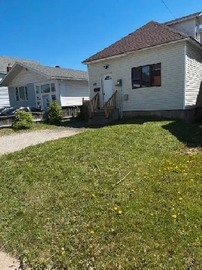 3 Bedroom House for rent Central image