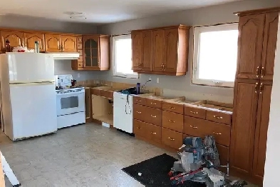 Private room available for rent only in 510 image