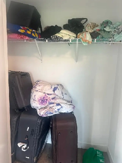 One bed and bath available image