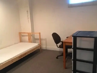 STUDENT RENTAL SEPT 2025 Close to UW WLU Conestoga Carter Ave image