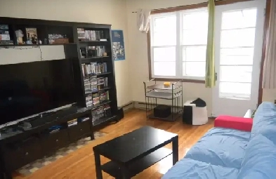 4 12   SPACIEUX TRS CLAIR  PLATEAU MTROYAL image