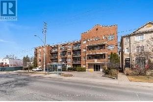 TORONTO Condo for sale Location 209  928 Millwood Road image