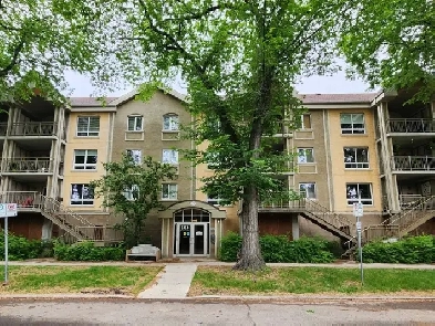 Modern 2BR2BA Condo   2 Heated Parking  Osborne Village image