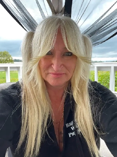 Single woman looking for rv pad in port McNeil image