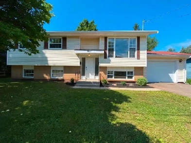 Large 2 Bdrm 1 Bath Apt for Rent in Great Mid CTown by UPEI image