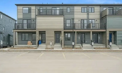 231 David Lewis Private Ottawa Ontario K4A 5S7 image