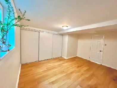 Spacious 2Bedroom Suite in House  Private Entry  Orleans image