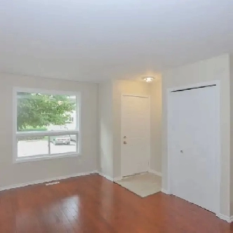 Private room for rent image