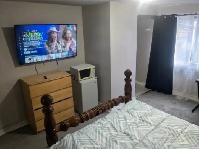 FFECTIVE RENT IS ONLY 1050MONTH THREE MONTHS OF RENT FREE image