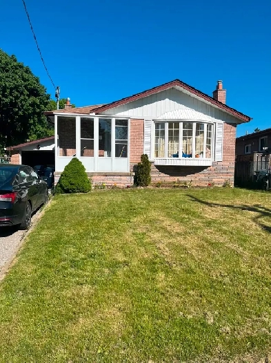 3 Bed 1 washroom HouseMain Floor for Rent in Scarborough image