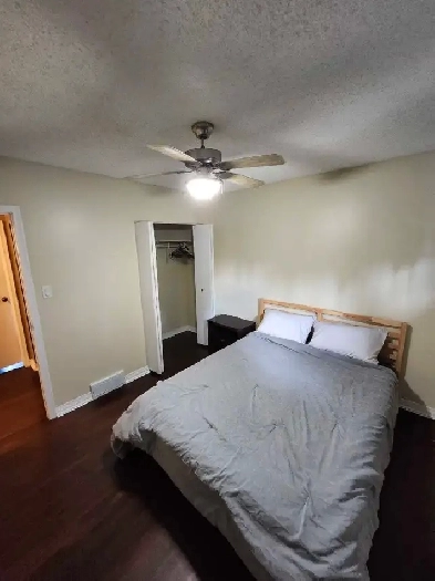 private room available image