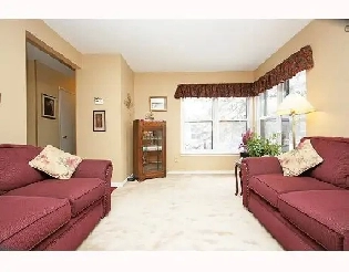 A newly renovated single family home semidetached for rent image