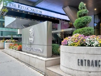 Upscale Condo At The Five Star Ritz Carlton Residences Toronto image