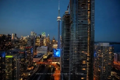 SUPERIOR CN TOWER VIEWS 2 Storey Penthouse Downtown Toronto image