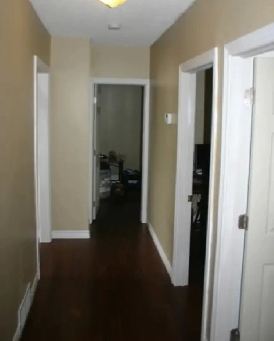 NICE 1 BDRM AVAIL IMMEDIATELY CLOSE TO LAKE  DOWNTOWN image