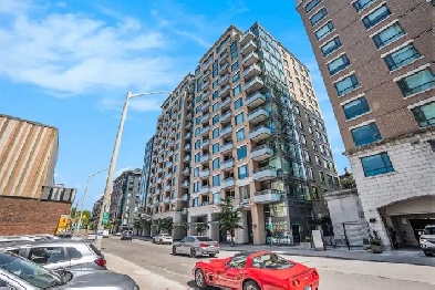 Modern 1 bedroom condo  downtown Ottawa image