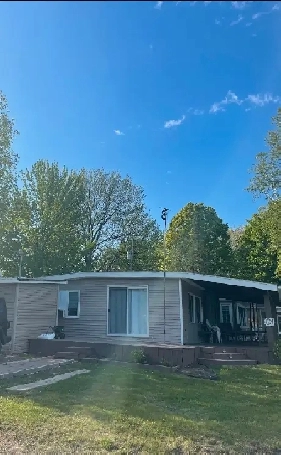 Chalet 4 saisons  vendre sur un terrain camping image