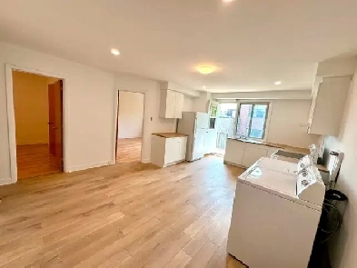 Big 5 12 with 4 close door rooms near Metro Castelnau  Jarry image