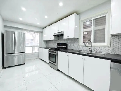 Room for rent near Square One Mississauga UTM Sheridan College image