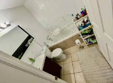 CONDO WOLFE GROUND FLOOR 4  CENTER VILLAGE image