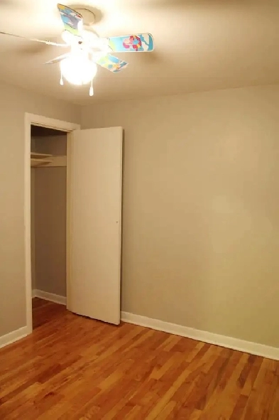 Room to Rent Near La Cite image